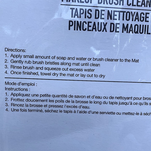 Makeup Brush Cleaning Mats: Pineapple, - Picture 5 of 5